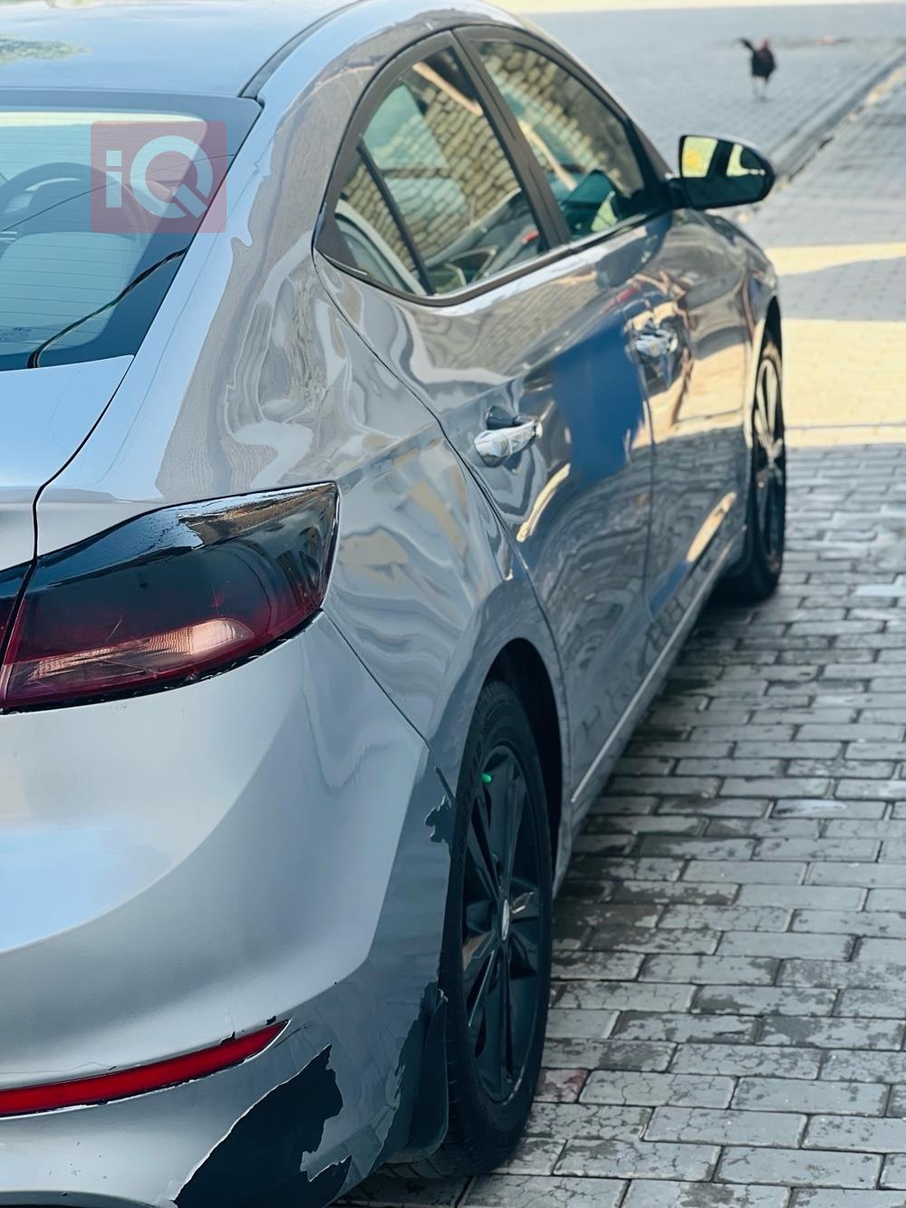 هیوندای ئەلەنترا